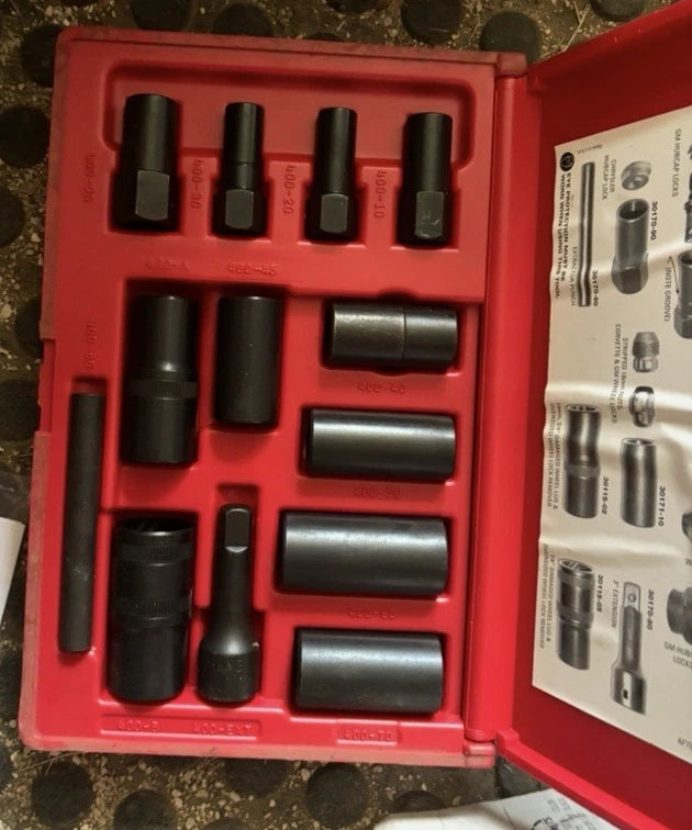 KenTool 1/2 Dr 13 Piece Wheel Lock And Wheel Cover Removal Kit, 30171